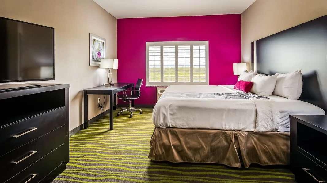 Best Western Plus Dilley Inn & Suites hotel detail image 2
