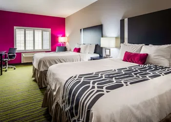 Best Western Plus Dilley Inn & Suites hotel thumbnail 4