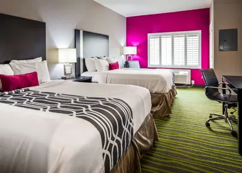 Best Western Plus Dilley Inn & Suites hotel thumbnail 5