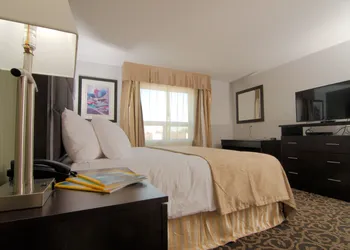 Paradise Inn & Kitchenette Suites hotel thumbnail 3