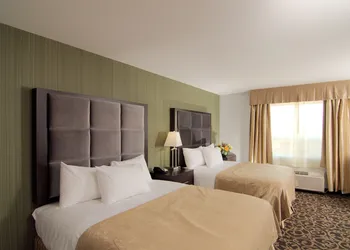 Paradise Inn & Kitchenette Suites hotel thumbnail 5