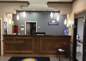 Days Inn by Wyndham Baytown East hotel thumbnail 4