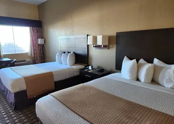 Days Inn by Wyndham Baytown East hotel thumbnail 6