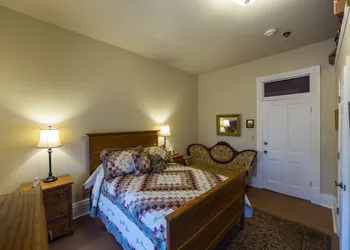 Grand Victorian Inn hotel thumbnail 6