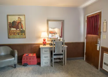 Rising Sun Motor Inn and Cabins - Inside the Park hotel thumbnail 6