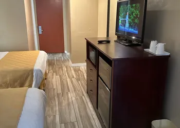 A-1 Budget Motel hotel thumbnail 6