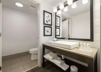 Country Inn & Suites by Radisson, Port Canaveral, FL hotel thumbnail 8