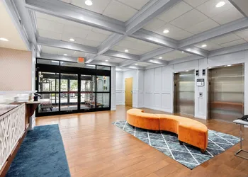 Hampton Inn Bordentown hotel thumbnail 2