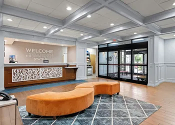 Hampton Inn Bordentown hotel thumbnail 5