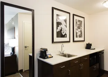 Holiday Inn Express & Suites Aiken by IHG hotel thumbnail 4