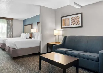 Best Western Plus Flint Airport Inn & Suites hotel thumbnail 4