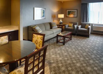 Doubletree By Hilton Lawrenceburg hotel thumbnail 8