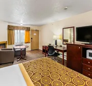 Econo Lodge Inn & Suites hotel detail image 7