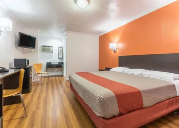 Motel 6 Tremonton, UT hotel thumbnail 6