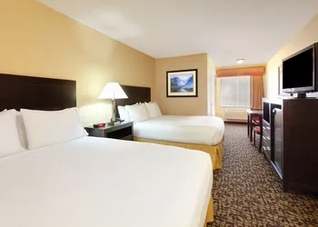 Holiday Inn Express Oakdale by IHG hotel thumbnail 4