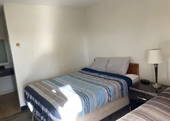 Arrowhead Inn hotel thumbnail 4