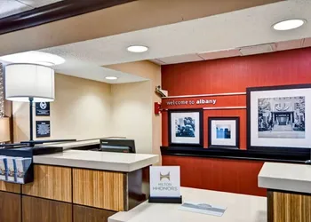 Hampton Inn Albany-Wolf Road (Airport) hotel thumbnail 4