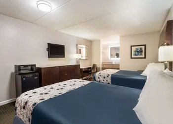Rodeway Inn Greenwood hotel thumbnail 5