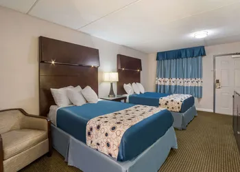 Rodeway Inn Greenwood hotel thumbnail 6