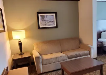 Best Western Plus Emory At Lake Fork Inn & Suites hotel thumbnail 4