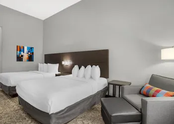 Best Western Plus New Caney Inn & Suites hotel thumbnail 5
