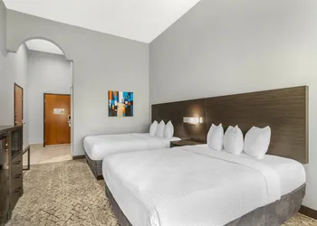 Best Western Plus New Caney Inn & Suites hotel thumbnail 8