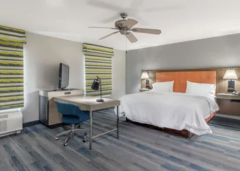Hampton Inn Brownwood hotel thumbnail 7