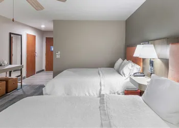 Hampton Inn Brownwood hotel thumbnail 8