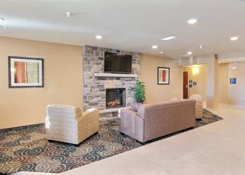 Cobblestone Hotel & Suites - Beulah hotel thumbnail 2