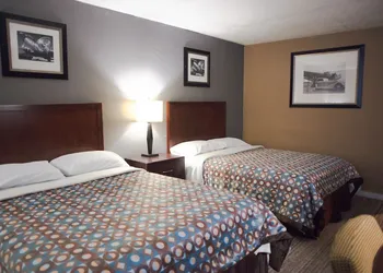 Arrowhead Inn hotel thumbnail 4