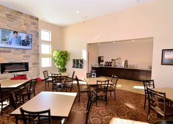 Cobblestone Inn & Suites - Holstein hotel thumbnail 5