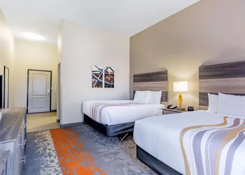 La Quinta Inn & Suites by Wyndham Andrews hotel thumbnail 6
