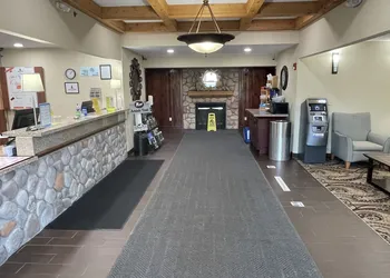 White Pine Lodge hotel thumbnail 2