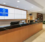 Clarion Lakeside Inn & Conference Centre hotel detail image 3