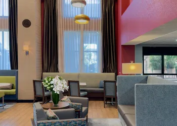 Hampton Inn & Suites Palm Desert hotel thumbnail 4