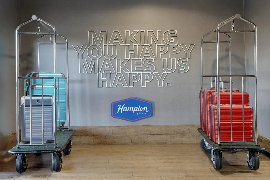 Hampton Inn & Suites Palm Desert hotel detail image 6