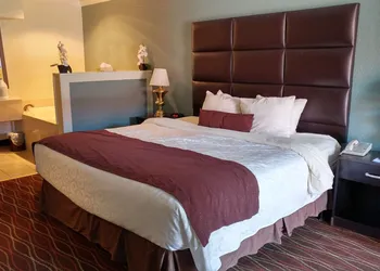 Baymont by Wyndham Helen hotel thumbnail 7