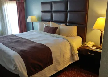 Baymont by Wyndham Helen hotel thumbnail 8