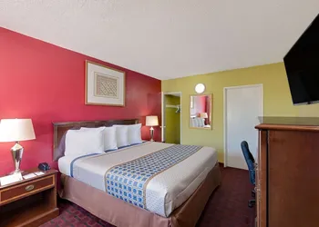 Knights Inn Big Spring hotel thumbnail 8