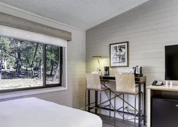 Yavapai Lodge hotel thumbnail 8