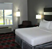 Holiday Inn Express & Suites Bonham by IHG hotel detail image 5