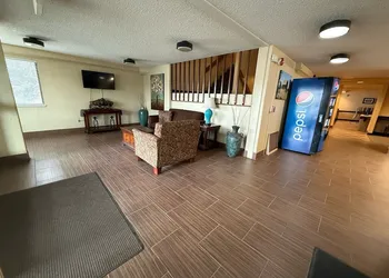 Richland Inn & Suites hotel thumbnail 3