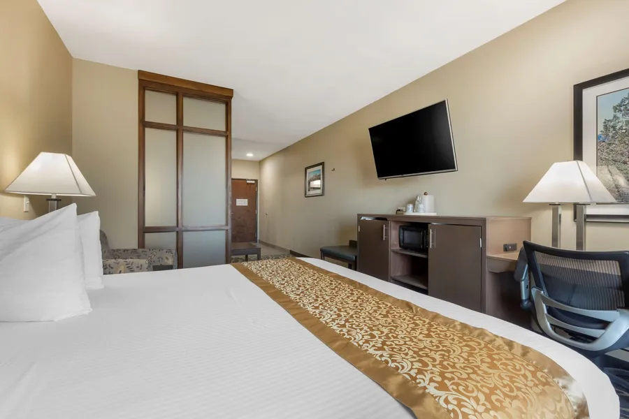 Best Western Plus Fort Stockton Hotel hotel detail image 6