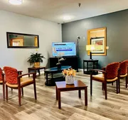 The Best Inn & Suites hotel detail image 4