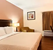The Best Inn & Suites hotel detail image 7