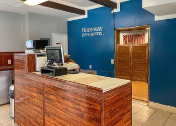 Rodeway Inn & Suites Omak - Okanogan hotel thumbnail 2