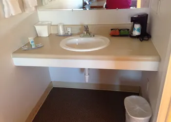 Rodeway Inn & Suites Omak - Okanogan hotel thumbnail 3