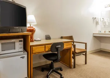 Rodeway Inn & Suites Omak - Okanogan hotel thumbnail 6