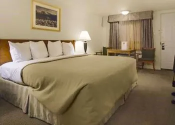 Magnuson Hotel Park Vue hotel thumbnail 5