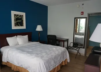 Waterfront Inn PHL Airport hotel thumbnail 4
